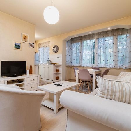 Elegant 1-Bedroom Apartment Пловдив Екстер'єр фото