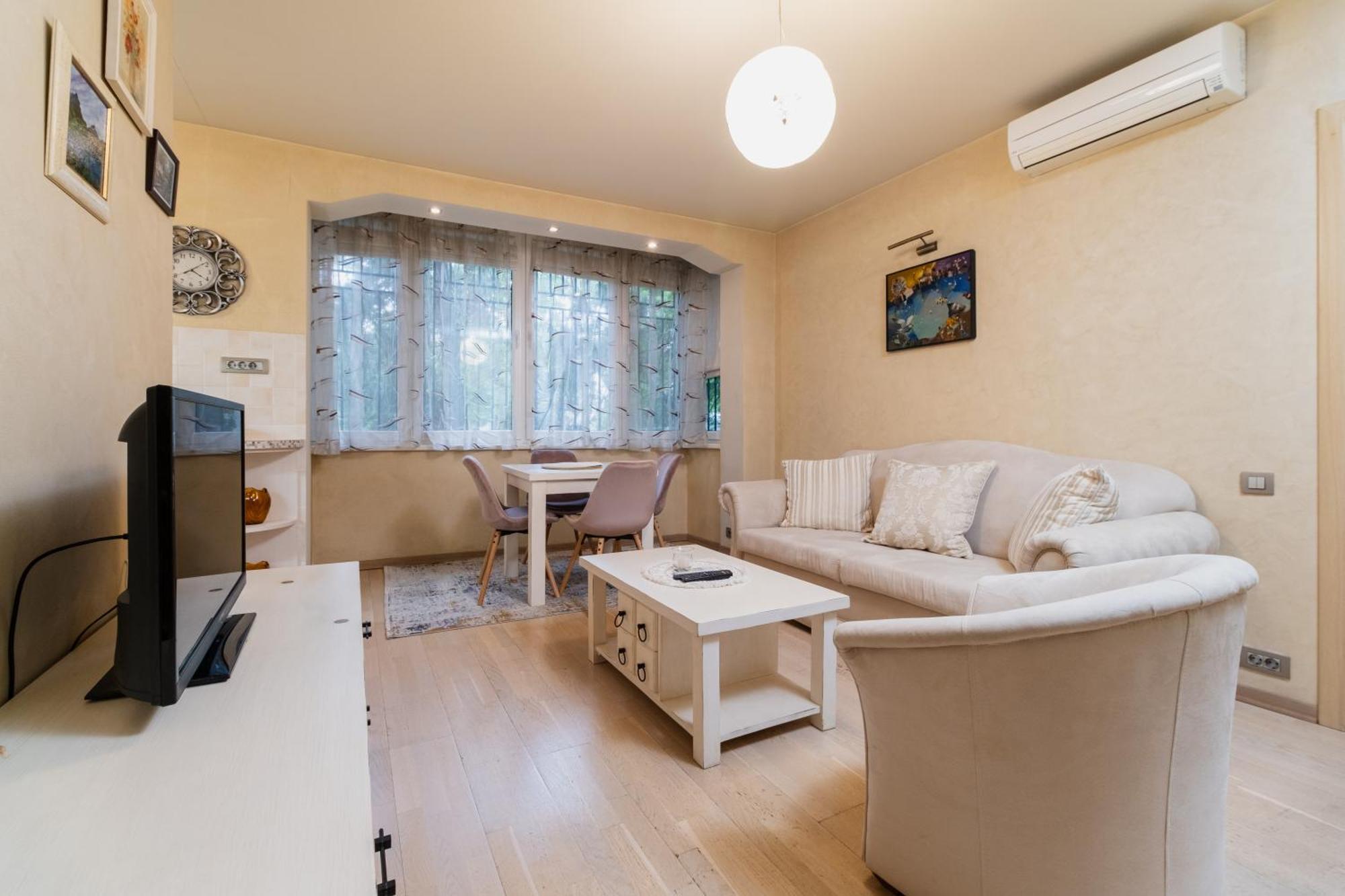 Elegant 1-Bedroom Apartment Пловдив Екстер'єр фото
